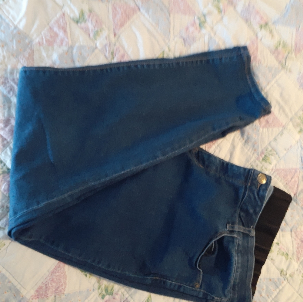 Ana and Viv Skinny jeans size 22